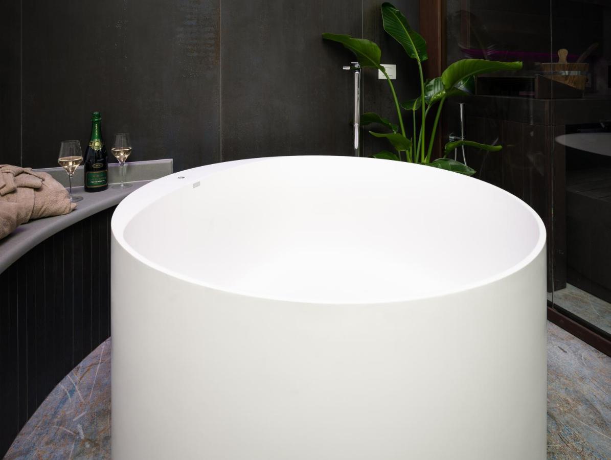 F1Rst Suite Apartment & Spa Firenze Esterno foto